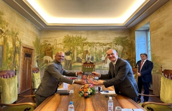 Ambassador Mridul Kumar met Mr. Roberto Badaracco, Vice Mayor of the city of Lugano & Mr. Luca Albertoni, Director of Camera di commercio, dell'industria, dell'artigianato e dei servizi del Cantone Ticino (Cc-Ti) at the Lugano City Hall on 28 June 2024